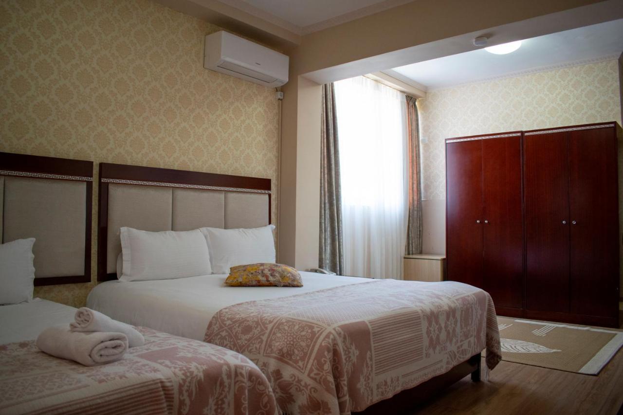 Bocca Hotel Korce Ngoại thất bức ảnh