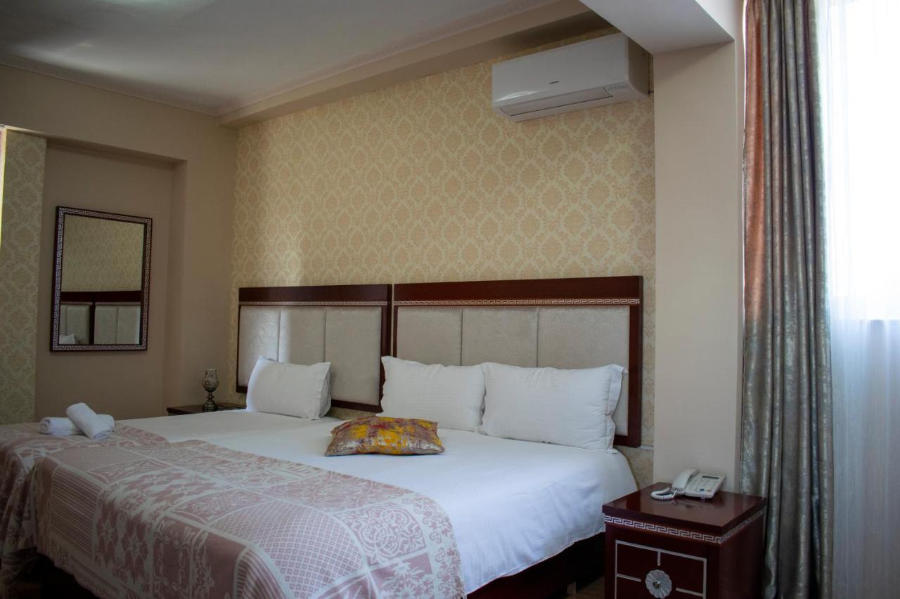 Bocca Hotel Korce Ngoại thất bức ảnh